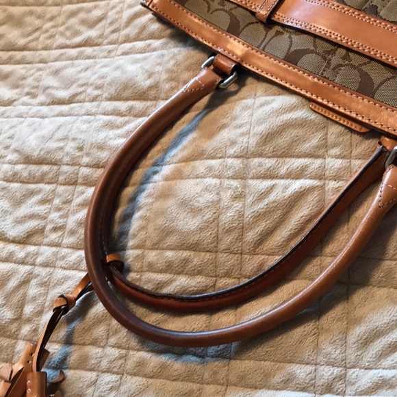 Vintage Tan fabric/leather Coach handbag. - Picture 4 of 8